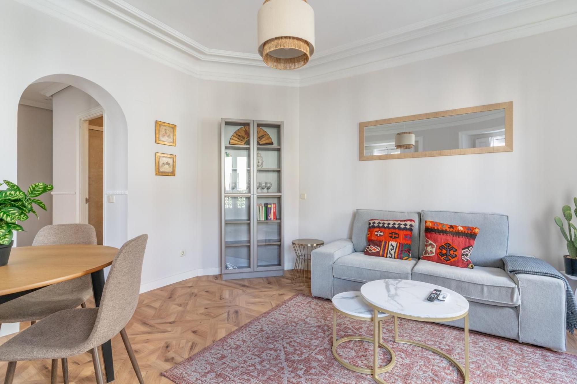 Bright Cozy-2bedrooms 1bath-anton Martin Appartement